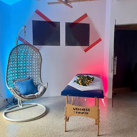 Le Rêve De Narcisse Couette-café Fleron